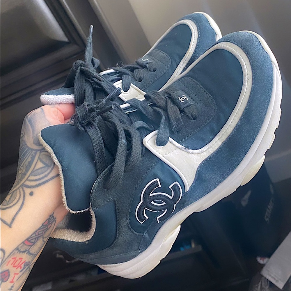 Good condition (Worn 2-3 times) retail price